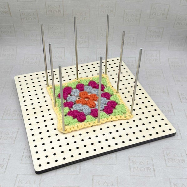 Multiuse Blocking board with long steel rods, 19cm
